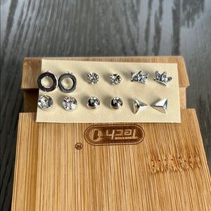 Silver Stud Earrings Set